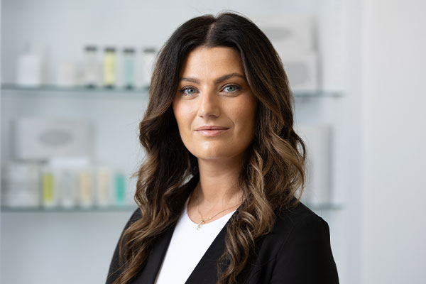 Krystal Girardo Sales Representative, Global Paper & Plastics